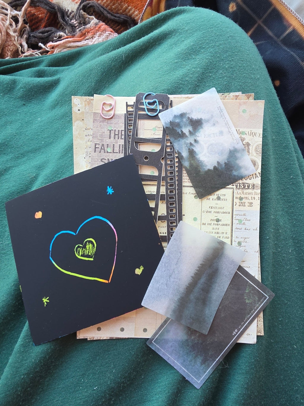 Paper Magic Mystery Mailer - Divination Mail. ABN: 76 607 487 962